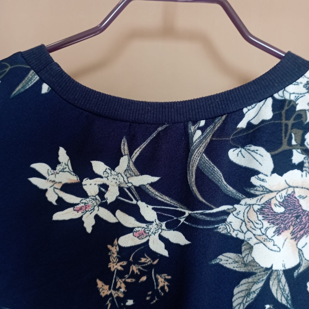 🧿🧿🧿 Shein Navy Floral Jersey Sweatshirt - Picture 11 of 15